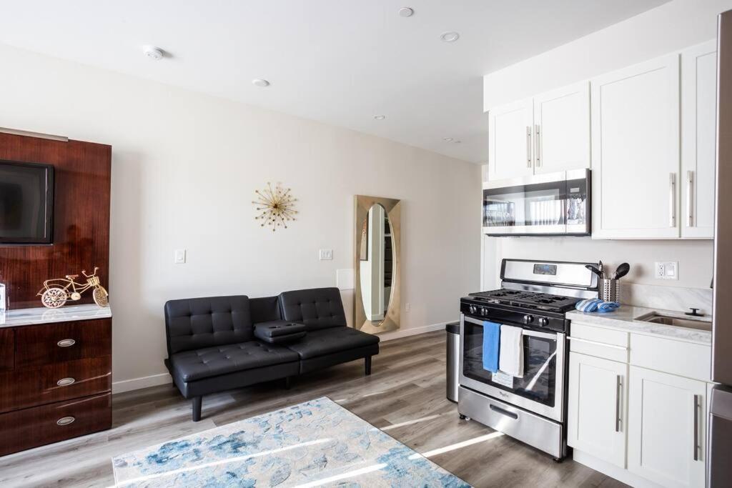 Luxurious Furnished Studio W Full Kitchen In Sd ซานดิเอโก ภายนอก รูปภาพ
