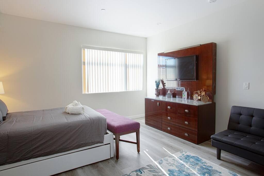 Luxurious Furnished Studio W Full Kitchen In Sd ซานดิเอโก ภายนอก รูปภาพ
