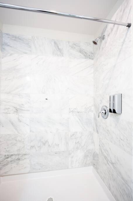 Luxurious Furnished Studio W Full Kitchen In Sd ซานดิเอโก ภายนอก รูปภาพ